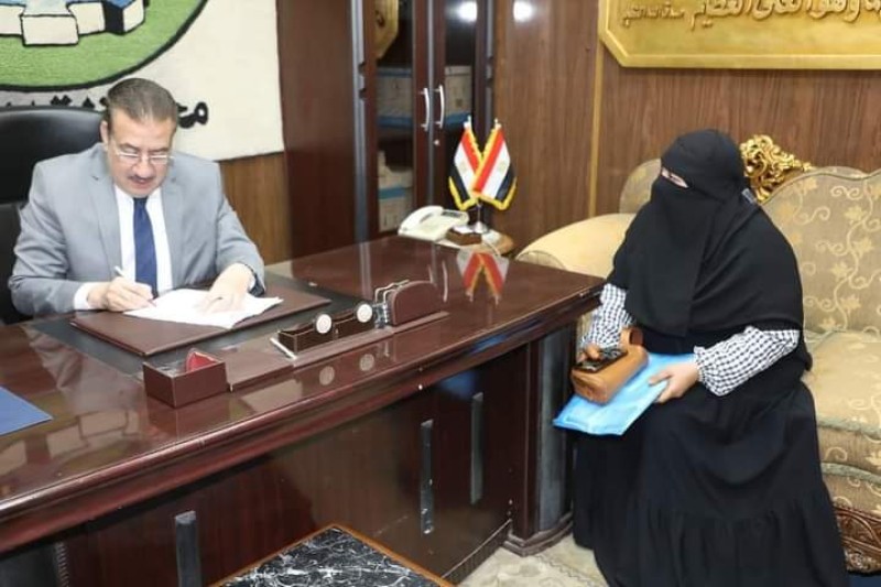 محافظ المنوفية يعقد لقائه اليومي بالمواطنين 