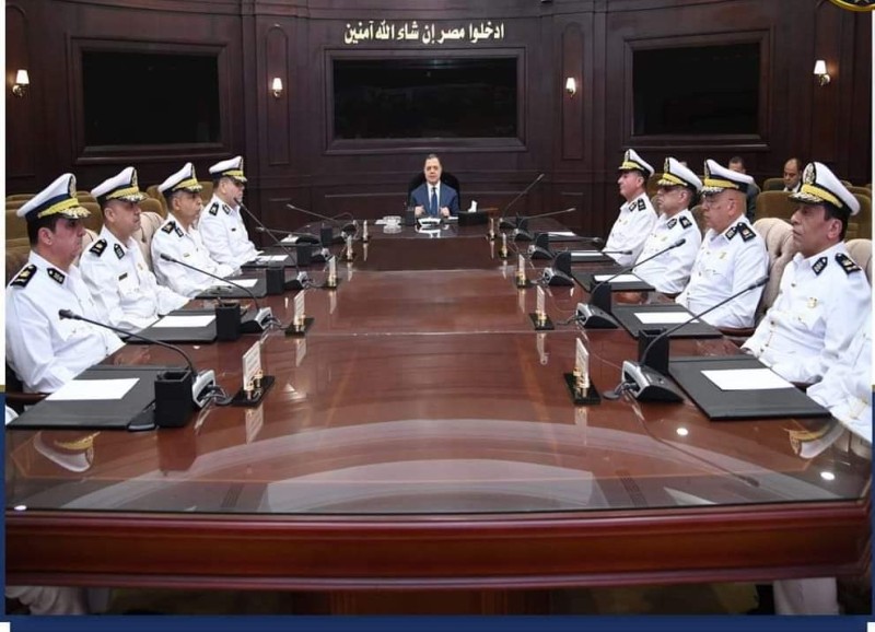 وزير الداخلية يعقد اجتماعًا لبحث خطة تأمين البلاد خلال عيد الفطر المبارك