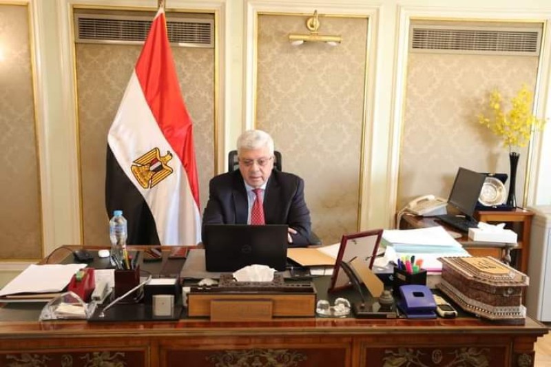 وزير التعليم العالي 