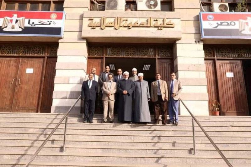 رئيس جامعة الأزهر يفتتح  مسجدًا ومعملًا للحاسب الآلي بكلية الدعوة الإسلامية بالقاهرة 