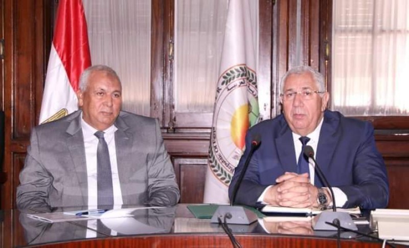 وزير الزراعة ومحافظ الوادي الجديد