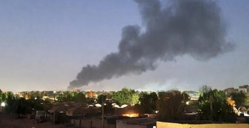 السودان: الصراع يمتد إلى عدة مناطق من البلاد وقتال عنيف في الخرطوم