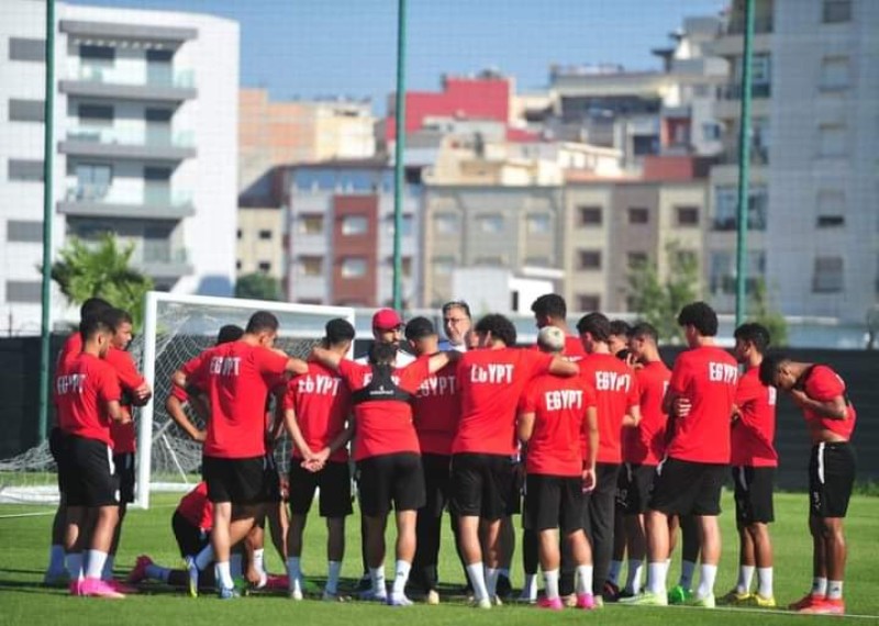 وزير الرياضة يطمئن علي استعدادات للمنتخب الأوليمبي لمواجهة غينيا في نصف نهائي أمم أفريقيا