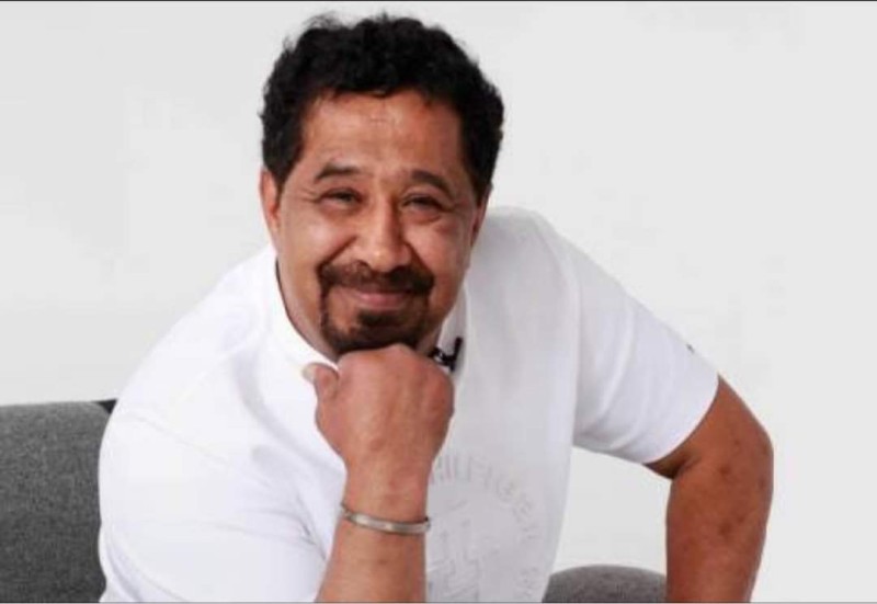 بالفيديو .. الفنان الجزائري الشاب خالد يكشف تفاصيل حياة الشخصية وعلاقته بوالدية