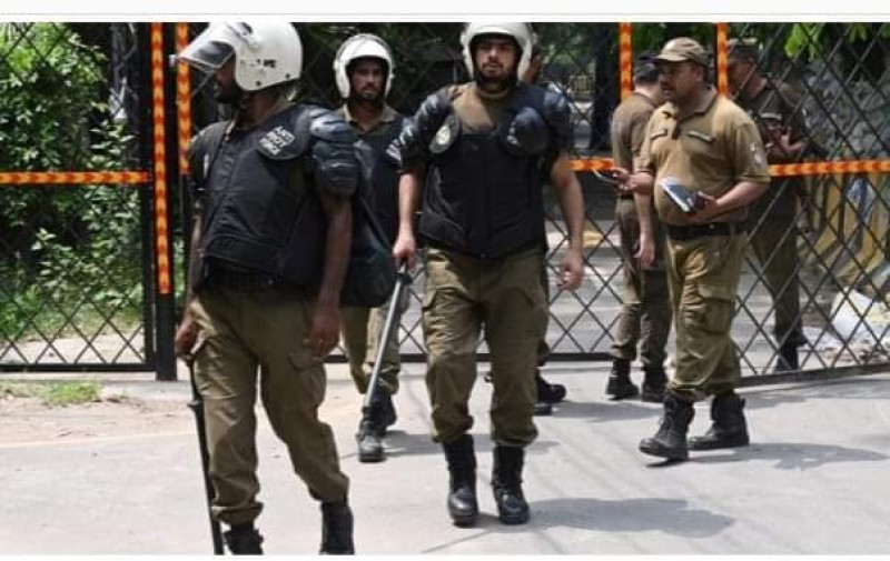 باكستان :11 عاملاً قتلوا بهجوم مسلح في شمال غربي البلاد