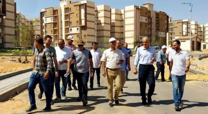 وزير الإسكان يتابع مع رئيس جهاز مدينة بدر موقف المرحلة الثانية من سكن موظفي العاصمة الإدارية