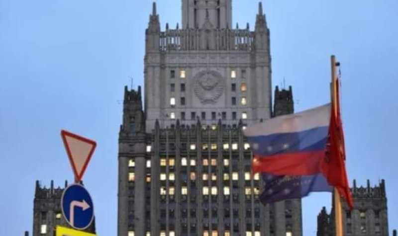 موسكو تفرض حظراً على مسؤولين بريطانيين رفيعي المستوى