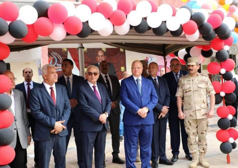 وزير التربية والتعليم ومحافظ القاهرة يتابعان انطلاق العام الدراسى الجديد
