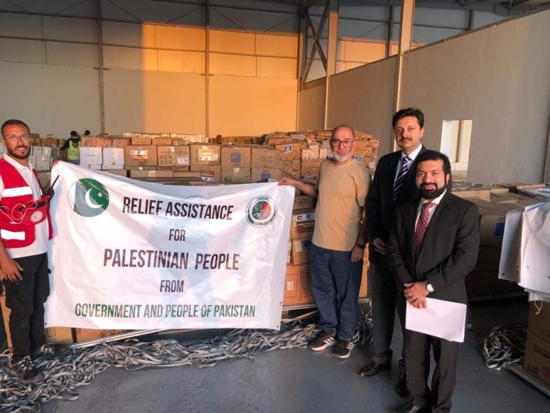 وصول الدفعة الثانية من المساعدات الإنسانية الباكستانية لغزة إلى مطار العريش الدولي