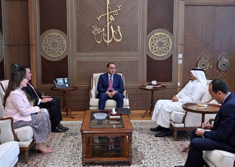 رئيس الوزراء يلتقي رئيس مجموعة ”السعودي الألماني الصحية”