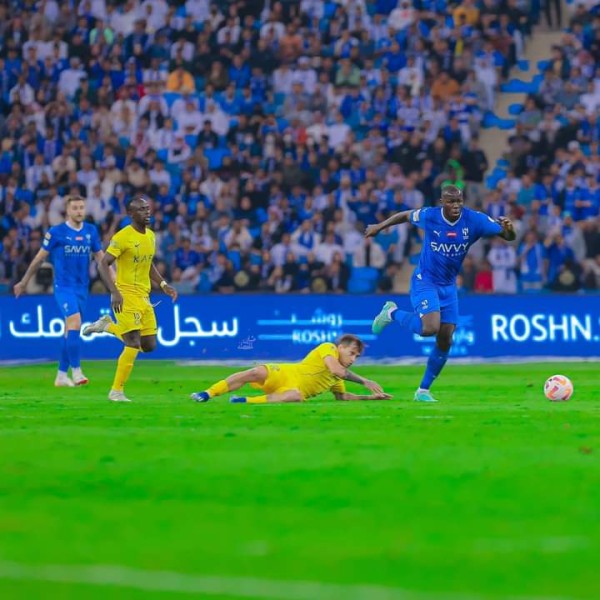 الهلال يحسم قمة الدوري السعودي أمام النصر بثلاثة أهداف دون رد