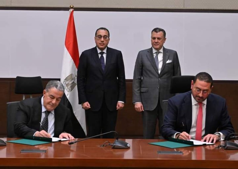 رئيس الوزراء يشهد توقيع اتفاقية تطوير فندق ”الريتز-كارلتون بالم هيلز” في ”غرب القاهرة”