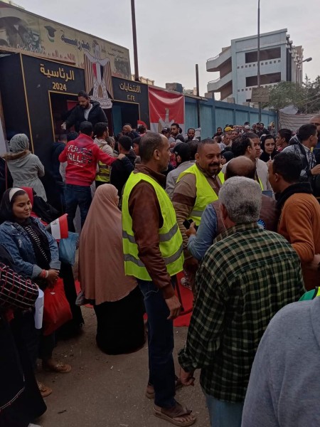 مصر تنتخب : البساتين و دار السلام كامل العدد في أولى الأيام الإنتخابية 