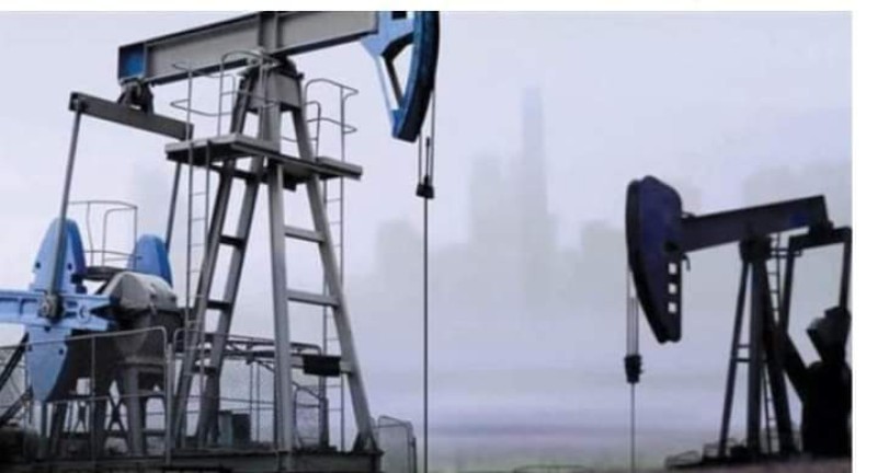 النفط يغلق على ارتفاع بعد تقليل إيران من شأن هجوم إسرائيلي