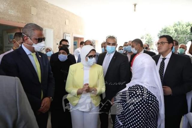 وزيرة الصحة تتفقد وحدة صحة (جرفس) بمحافظة الفيوم.. وتطمئن على سير العمل بالقوافل العلاجية