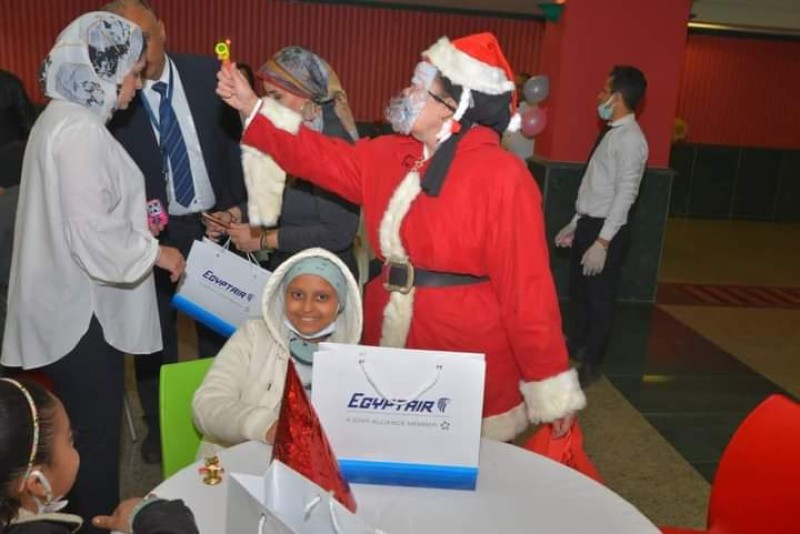 مصر للطيران تنظم جولة تعريفية لمجموعة من أطفال مستشفى 57357