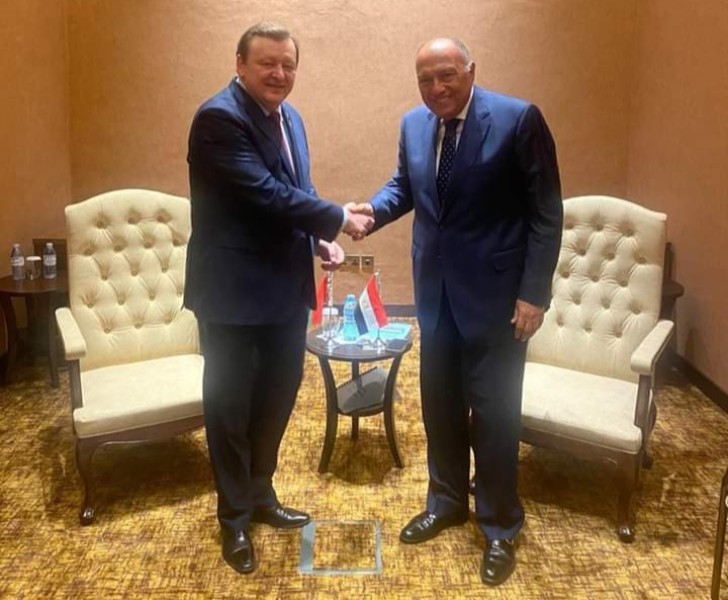 وزير الخارجية يعقد لقاءاً ثنائياً مع نظيره البيلاروسي