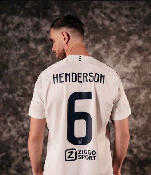جوردن هندرسون ينتقل إلى الدوري الهولندي