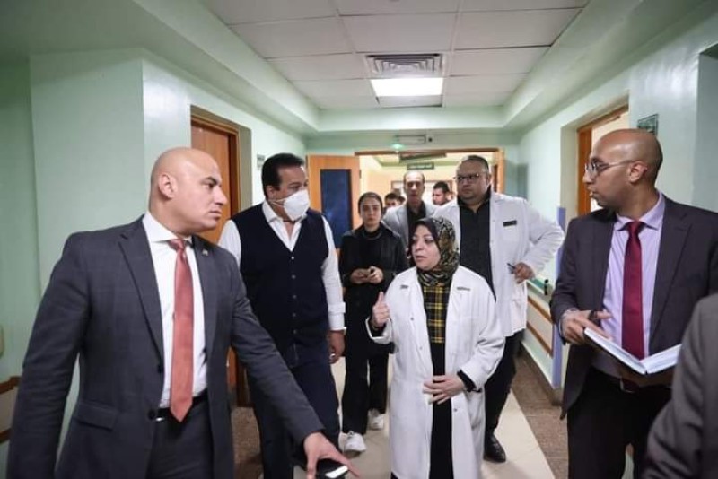 وزير الصحة يوجه بالتحقيق مع رؤساء الأقسام المتغيبين عن العمل بمستشفى بني سويف التخصصي