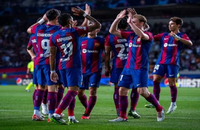 تشكيلة برشلونة لمواجهة ريال بيتيس في الدوري الإسباني