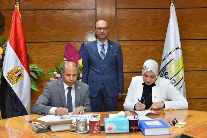 المنشاوي يشهد توقيع بروتكول تعاون بين كلية التربية وقطاع المدارس المصرية اليابانية