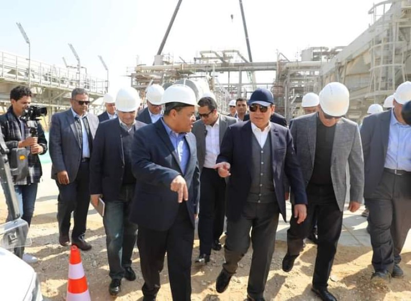 وزير البترول يتفقد توسعات محطة ضواغط غاز دهشور ومركز التحكم التبادلى الجديد