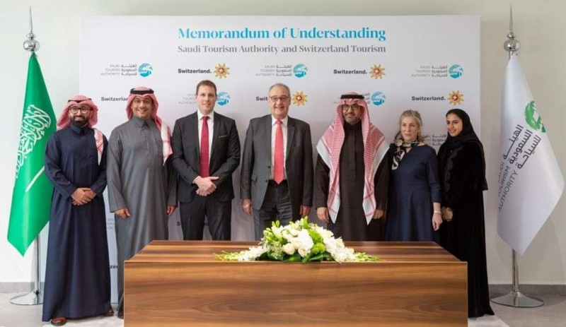 الهيئة السعودية للسياحة توقع مذكرة تفاهم مع هيئة السياحة السويسرية