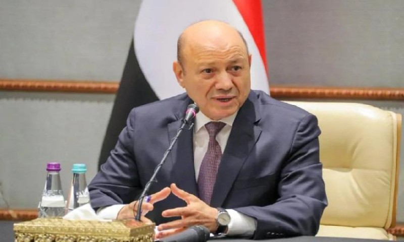 رئيس ”مجلس القيادة” اليمني يشيد بالمواقف الكويتية المشرفة تجاه الشعب اليمني