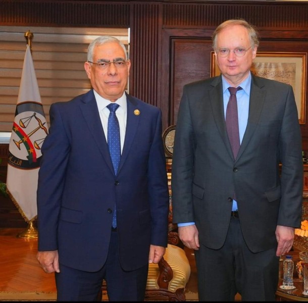 النائب العام يلتقي رئيس بعثة الاتحاد الأوروبي لدى جمهورية مصر العربية