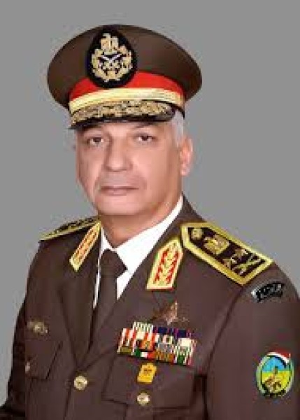 الفريق أول محمد ذكي القائد العام للقوات المسلحة ووزير الدفاع والإنتاج الحربي 
