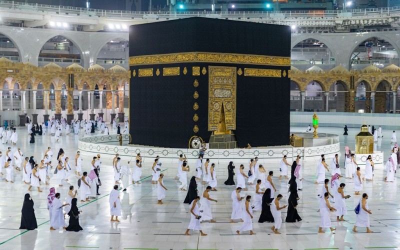 السلطات السعودية تصدر قرارا عاجلا بشأن عمرة رمضان 