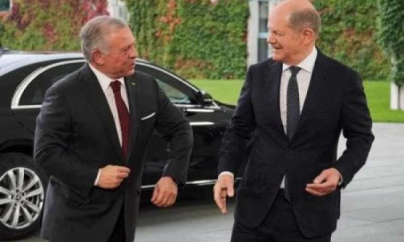 مستشار ألمانيا يغادر الأردن عقب زيارة عمل التقى خلالها الملك عبدالله الثاني