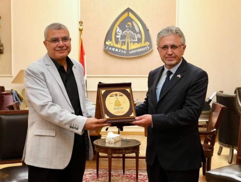 رئيس جامعة الزقازيق يستقبل المستشار الثقافى والتعليمي للسفارة التركية بمصر