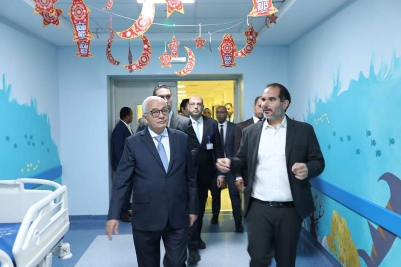وزير التربية والتعليم يزور مستشفى الناس بشبرا الخيمة