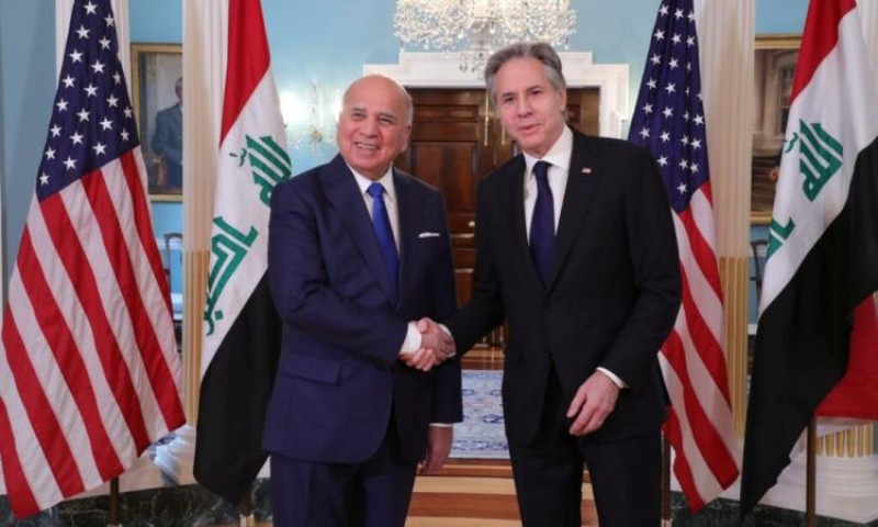 نائب رئيس مجلس الوزراء وزير خارجية العراق يحذر من مغبة التصعيد في المنطقة