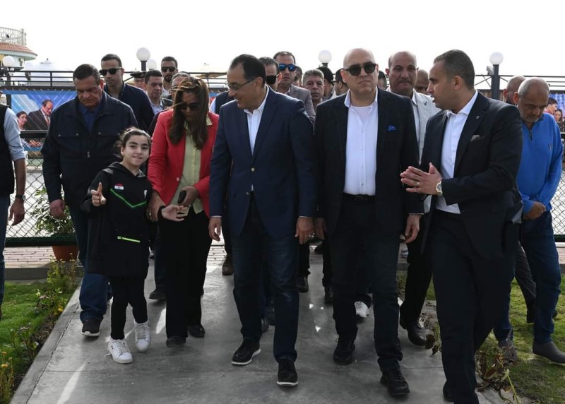 رئيس الوزراء يتفقد نادي وشاطئ ”قادرون” لذوي الهمم بمدينة دمياط الجديدة