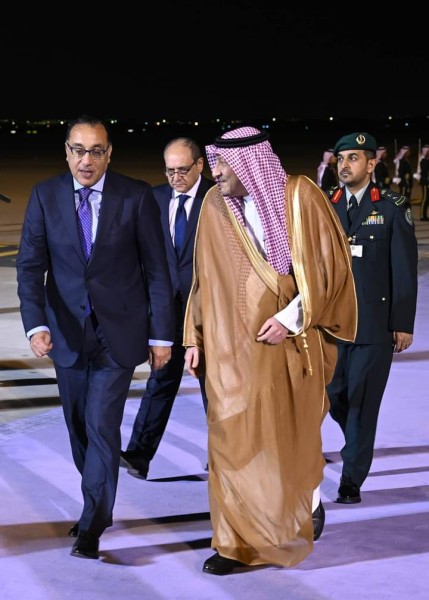 رئيس الوزراء يصل ”الرياض” للمشاركة في المنتدى الاقتصادي العالمي