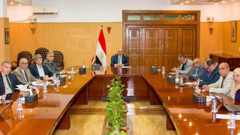 وزير الري يتابع إجراءات وخطة تطوير منظومة إدارة وتوزيع المياه في مصر