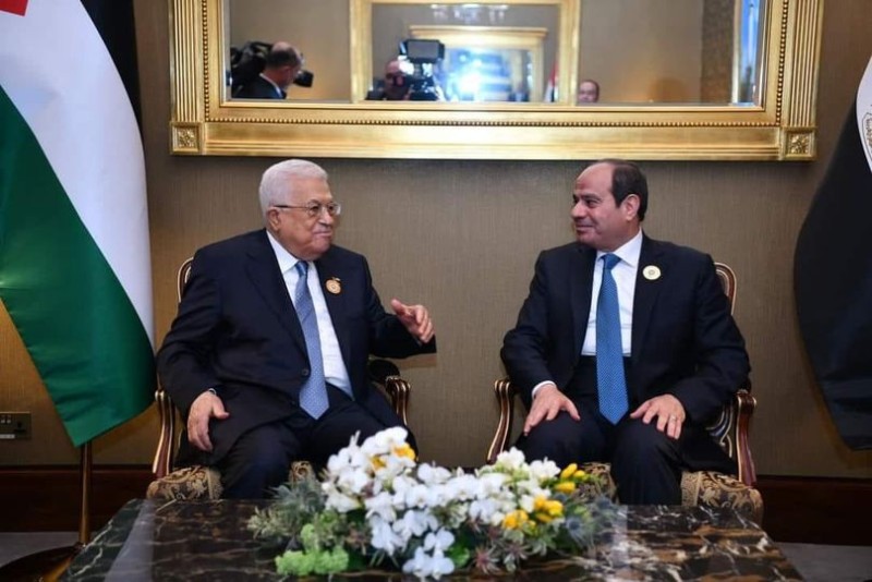 الرئيس السيسي يلتقي بالرئيس الفلسطيني محمود عباس