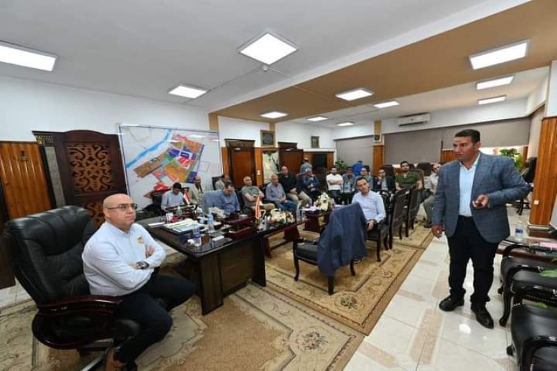 وزير الإسكان يعقد اجتماعاً بمقر جهاز مدينة ”بنى سويف الجديدة