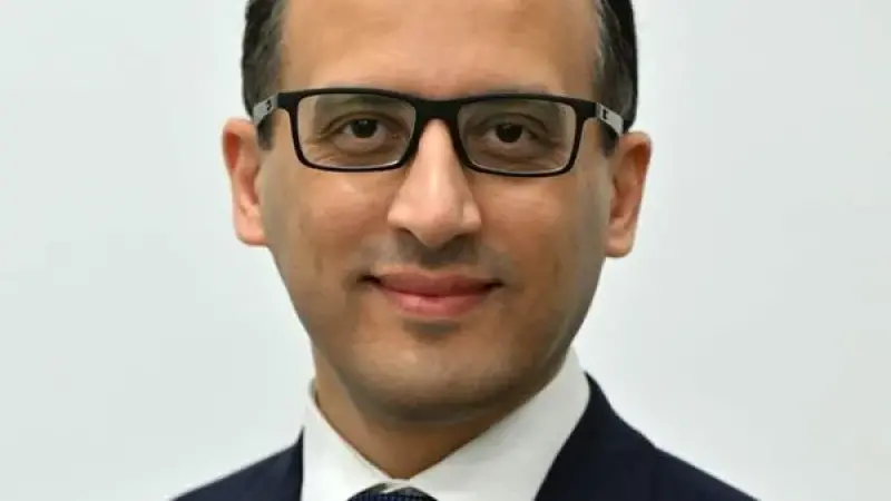 متحدث الحكومة: استمرار العمل عن بُعد للموظفين وعودة مواعيد الغلق لطبيعتها