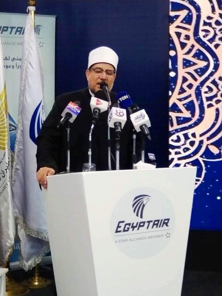 وزير الأوقاف يوصي حجاج بيت الله الحرام بكثرة الدعاء لمصر
