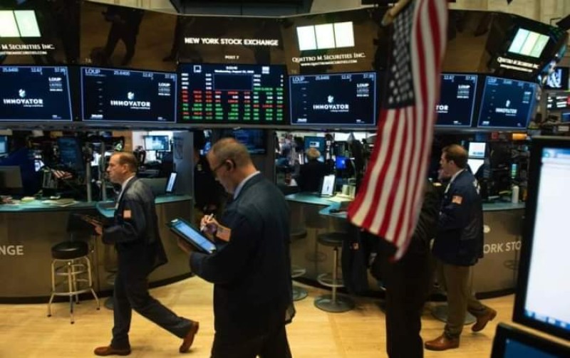 الأسهم الأمريكية تغلق الجمعة مرتفعة بقيادة الشركات الصغيرة