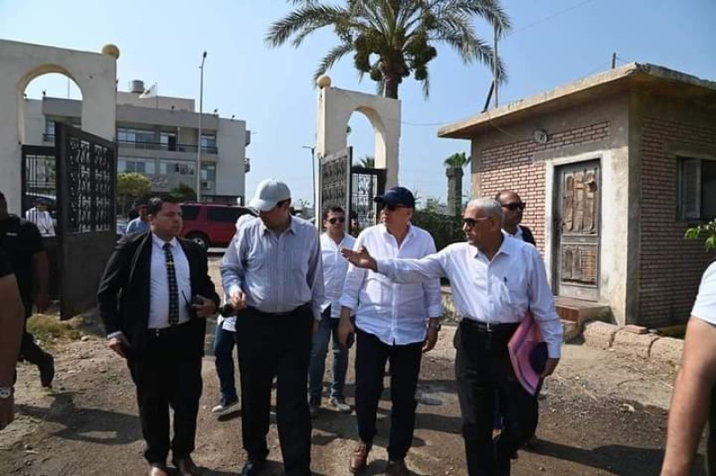 وزير الري يتفقد مشروعات الموارد المائية بمحافظة دمياط