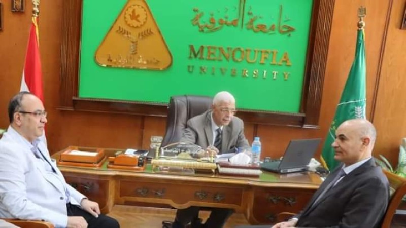 رئيس جامعة المنوفية يعقد  لقائه الشهرى بعمداء الكليات