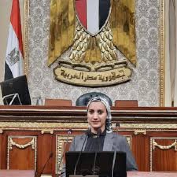 أية مدني النائبة البرلمانية 