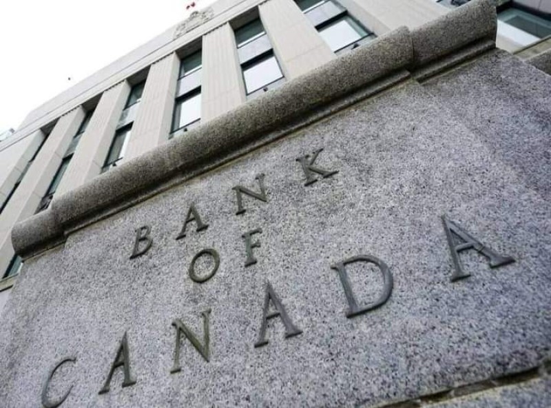 بنك كندا يخفض سعر الفائدة الرئيسي الي 4.5%