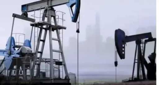 رويترز: ارتفاع العقود الآجلة لخام برنت 3.8% إلى 105.12 دولاراً بعد خطاب ترامب