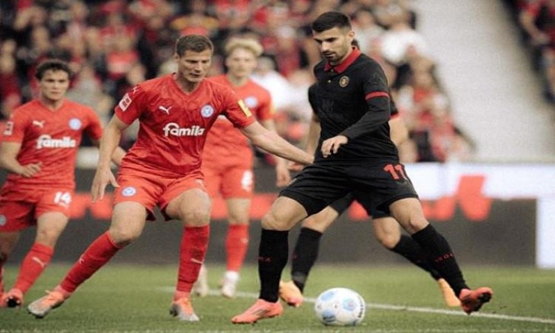 باير ليفركوزن يتعادل مع هولشتاين كيل 2-2 في الدوري الألماني