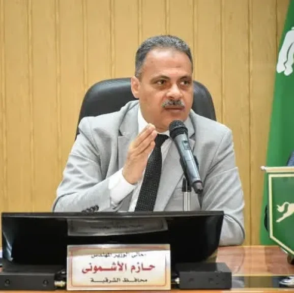 تفيذاً لقرار لترشيد استهلاك الكهرباء...لأجهزة التنفيذية بالشرقية تفض (٤ ) سرادقات أفراح مقامة بالمخالفة لمواعيد الغلق المقررة بمراكز ديرب نجم وبلبيس ومشتول السوق